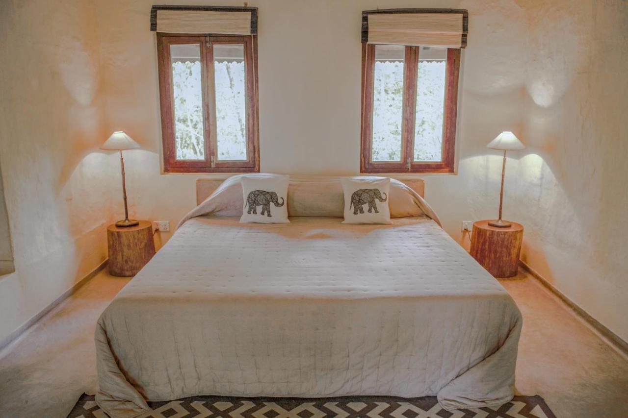 Tiger Tops Karnali Lodge Bardiya Экстерьер фото