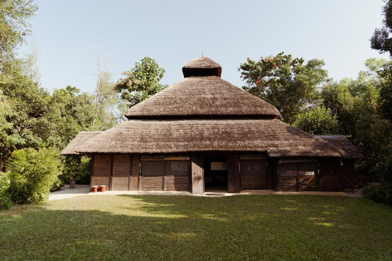 Tiger Tops Karnali Lodge Bardiya Экстерьер фото